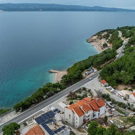Nikol Apartman
