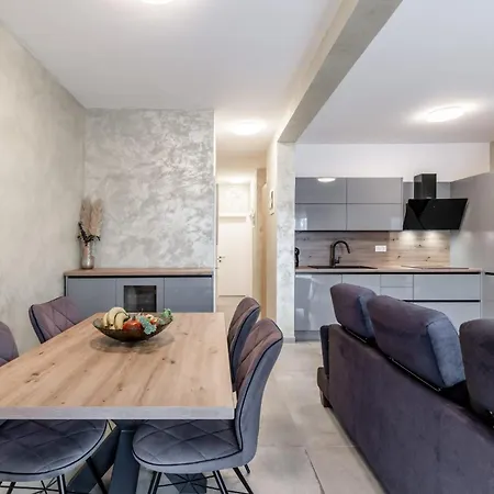 Nikol Apartament